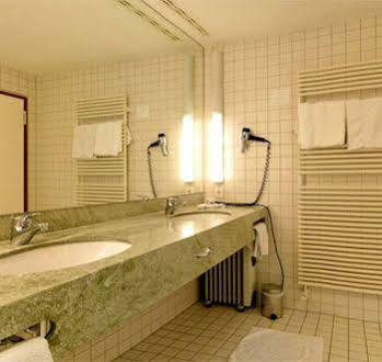 Hotel Oberschwaebischer Hof Schwendi Zewnętrze zdjęcie