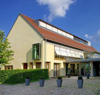 Hotel Oberschwaebischer Hof Schwendi Zewnętrze zdjęcie